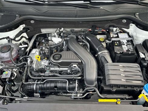 New 2026 Volkswagen Taos SEL AWD/4WD image 10