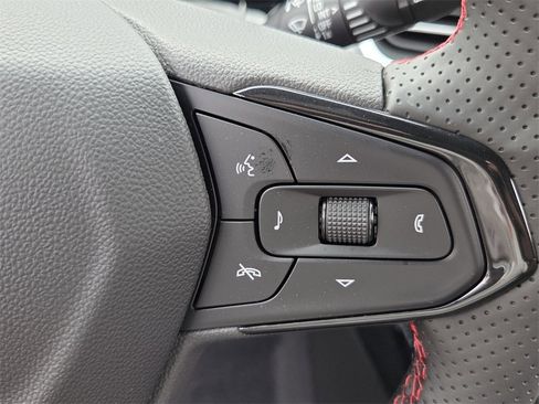 New 2026 Chevrolet Trax RS w/ Sunroof Package image 24