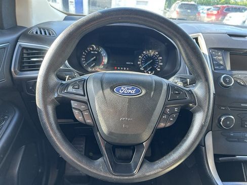 Used 2018 Ford Edge SE AWD/4WD image 13