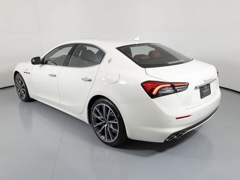Used 2023 Maserati Ghibli GT RWD image 11