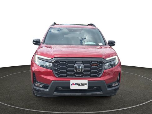 Used 2023 Honda Passport TrailSport image 9