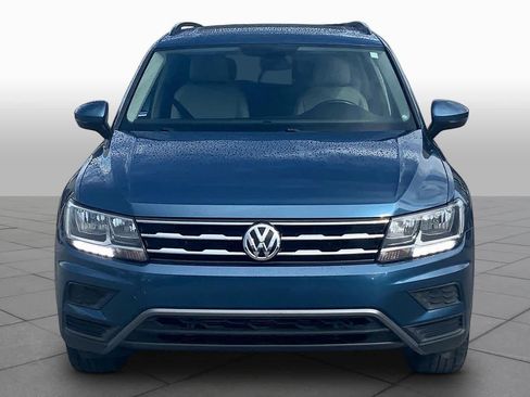 Used 2019 Volkswagen Tiguan SE w/ Panoramic Sunroof Package FWD image 4