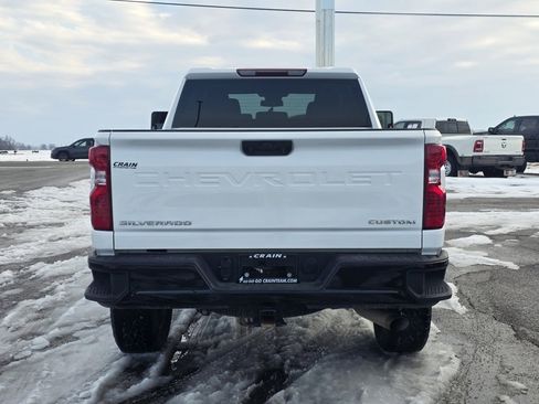 Used 2025 Chevrolet Silverado 2500 Custom w/ Custom Value Package image 6