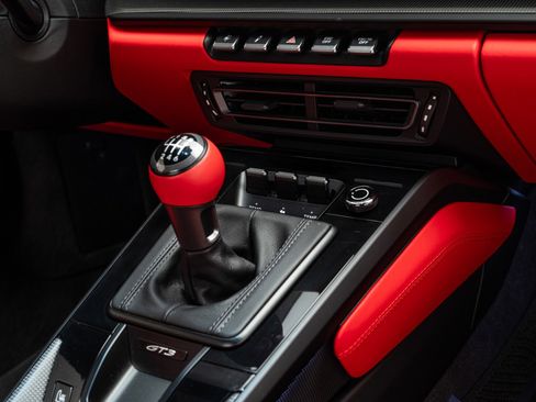 Used 2024 Porsche 911 GT3 image 30