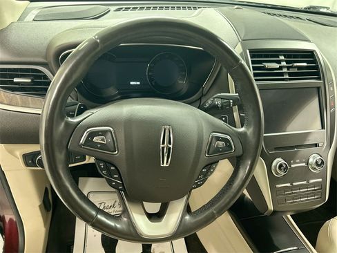 Used 2019 Lincoln MKC Reserve w/ MKC Climate Package image 4