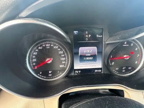 Certified 2017 Mercedes-Benz GLC 300 4MATIC image 9