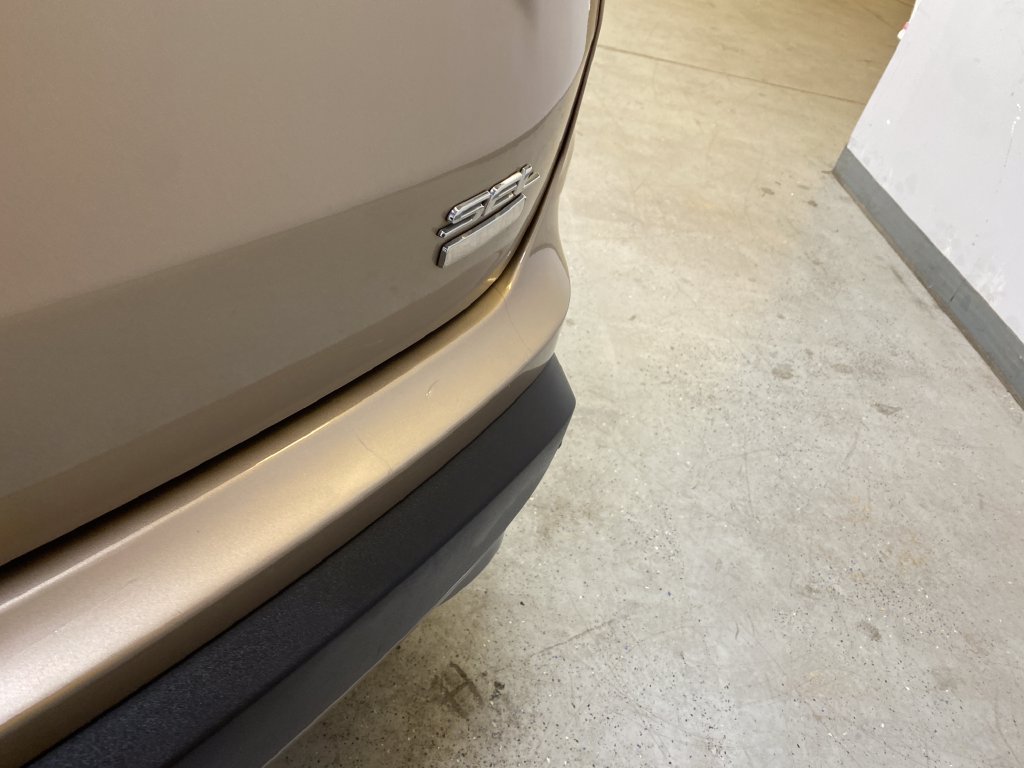 Used 2020 Ford Edge SEL w/ Convenience Package FWD image 18