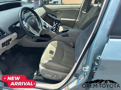 Used 2013 Toyota Prius Four FWD image 10