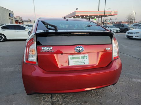 Used 2015 Toyota Prius Two image 6