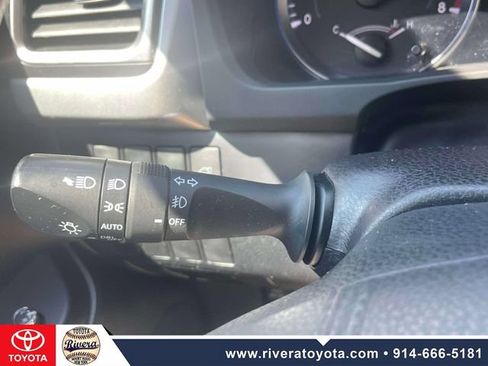 Used 2015 Toyota Highlander XLE AWD/4WD image 27