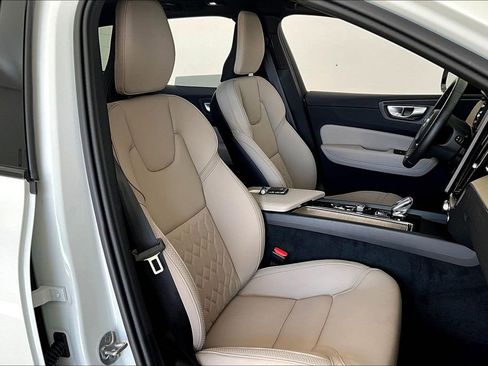Used 2026 Volvo XC60 B5 Plus w/ Protection Package Premier image 10