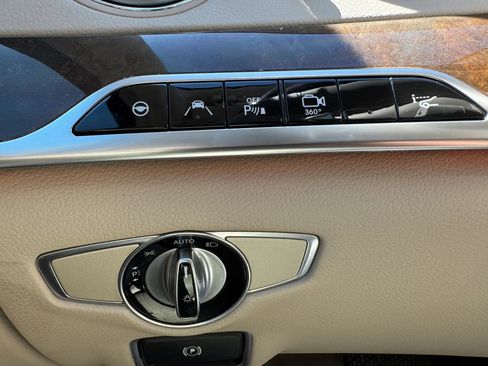 Used 2015 Mercedes-Benz S 550 4MATIC Sedan image 26