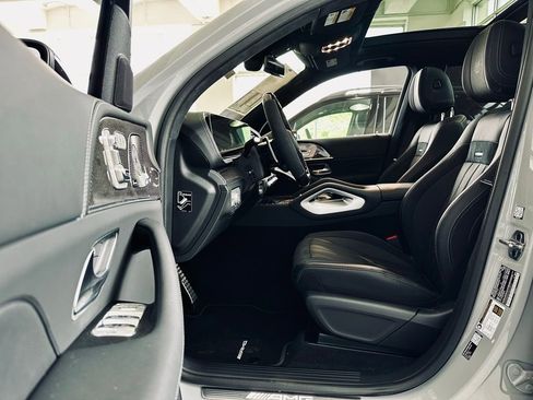 New 2026 Mercedes-Benz GLE 63 AMG S image 4