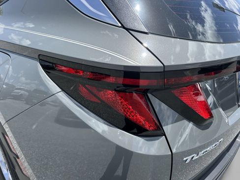 Certified 2024 Hyundai Tucson SE FWD image 14