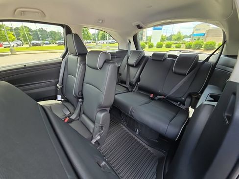 New 2026 Honda Odyssey Touring image 12