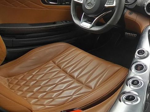 Used 2017 Mercedes-Benz AMG GT S image 25