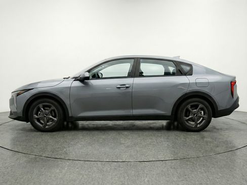 Used 2025 Kia K4 LXS image 5