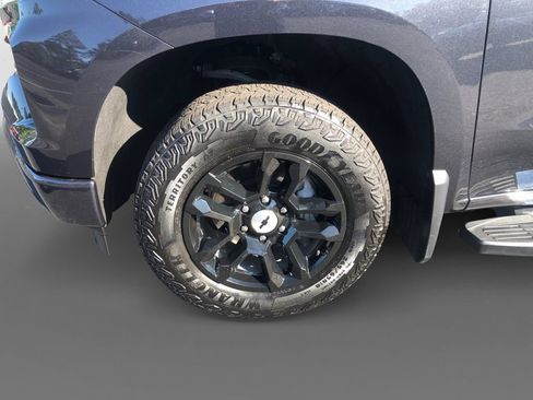 Used 2024 Chevrolet Silverado 1500 RST w/ Convenience Package II AWD/4WD image 15