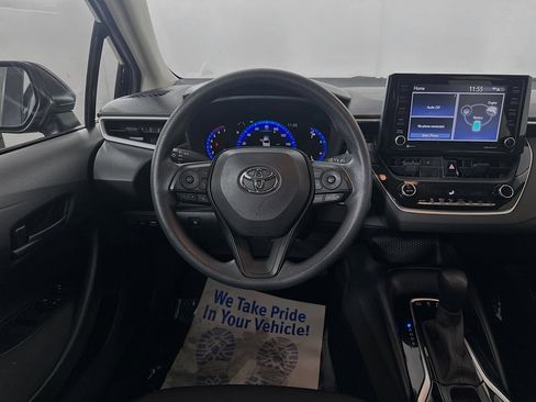 Used 2022 Toyota Corolla LE image 19