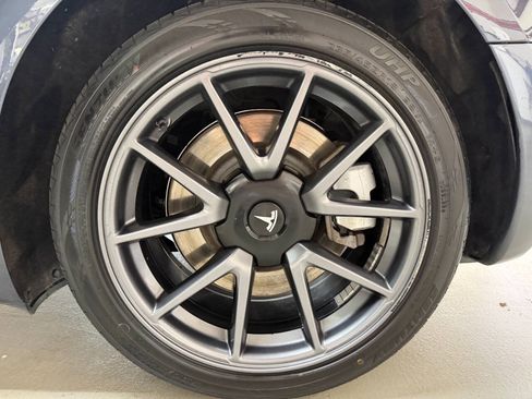 Used 2022 Tesla Model 3 Long Range AWD/4WD image 26