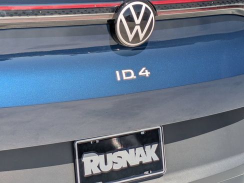 Used 2023 Volkswagen ID.4 2WD image 19