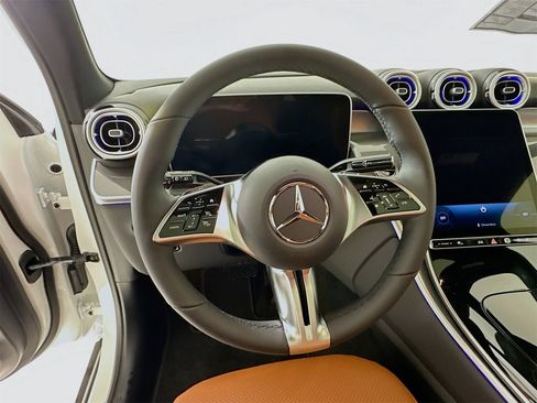 New 2026 Mercedes-Benz GLC 300 4MATIC image 12