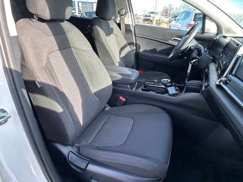 Certified 2024 Kia Sportage LX image 22