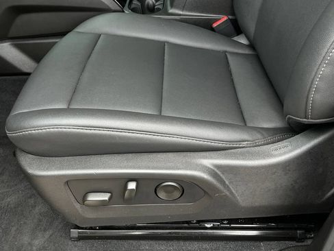 Used 2025 Chevrolet Colorado LT w/ LT Convenience Package RWD image 24