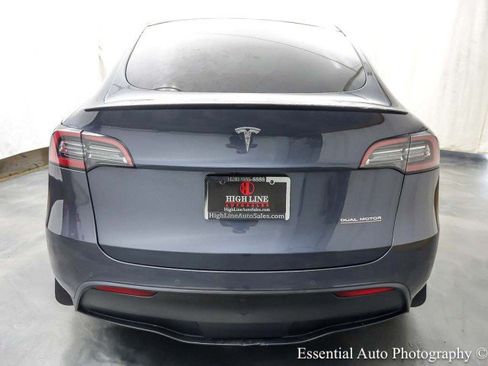 Used 2022 Tesla Model Y Performance AWD/4WD image 7