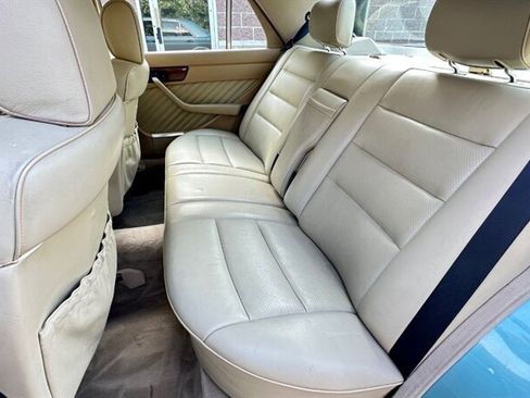 Used 1991 Mercedes-Benz 300 SE image 14