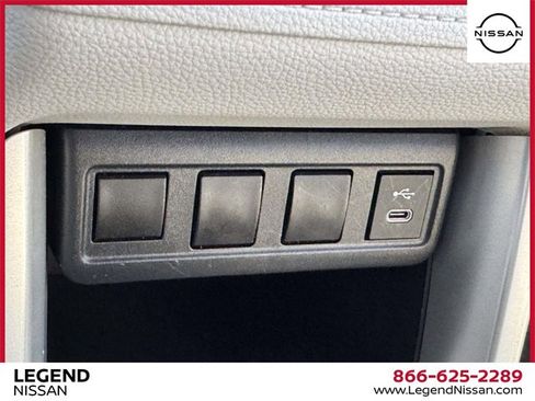 Used 2023 Toyota Corolla Cross L image 26