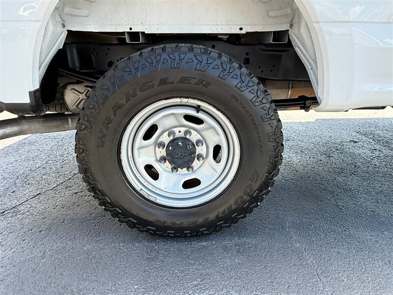 Used 2021 Ford F250 XL w/ Power Equipment Group AWD/4WD image 32