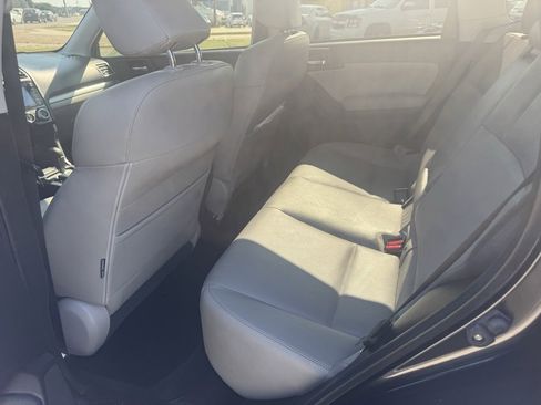 Used 2016 Subaru Forester 2.5i Limited w/ Popular Package #2 image 9