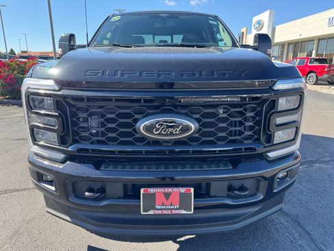 New 2026 Ford F250 Lariat w/ Black Appearance Package image 16
