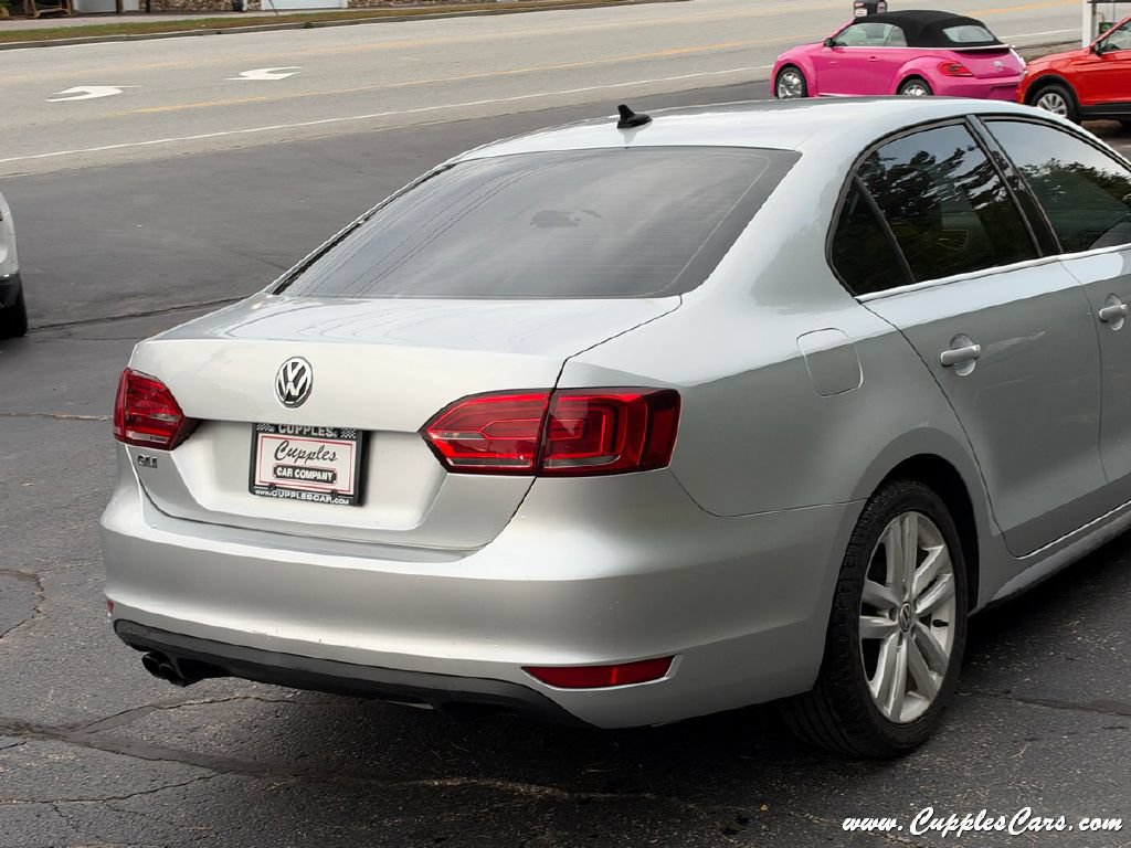 Used 2014 Volkswagen Jetta GLI FWD image 29