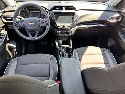 Used 2023 Chevrolet TrailBlazer LT w/ Convenience Package AWD/4WD image 17