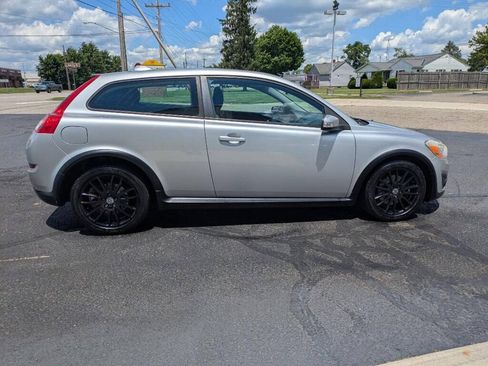 Used 2011 Volvo C30 FWD image 4