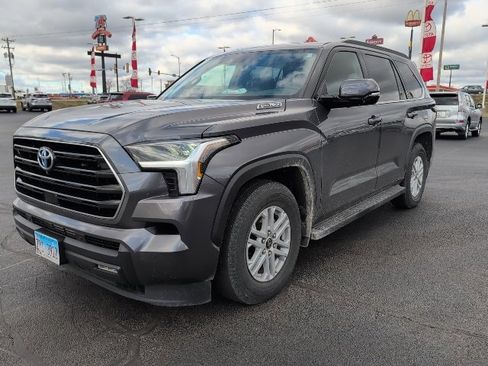 Used 2023 Toyota Sequoia SR5 w/ SR5 Premium Package image 3