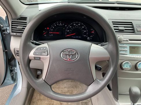 Used 2008 Toyota Camry LE FWD image 16