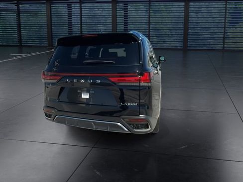 Used 2024 Lexus LX 600 F Sport image 8