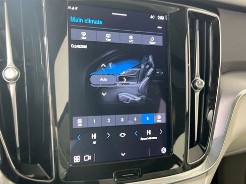 Used 2023 Volvo S60 B5 Core w/ Protection Package Premier image 16