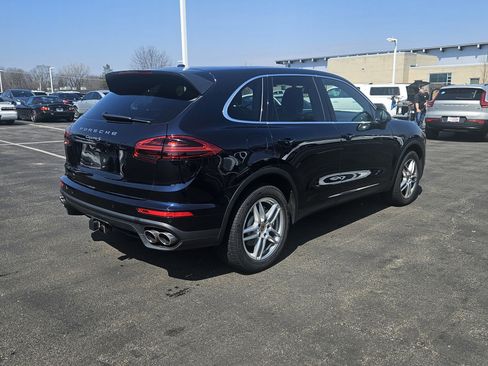 Used 2015 Porsche Cayenne S image 4