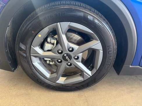 Used 2025 Kia K4 LX image 58