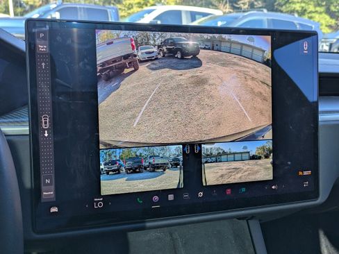 Used 2023 Tesla Model S Plaid image 24