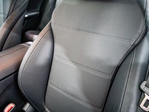 Used 2025 Mercedes-Benz C 300 Sedan image 25