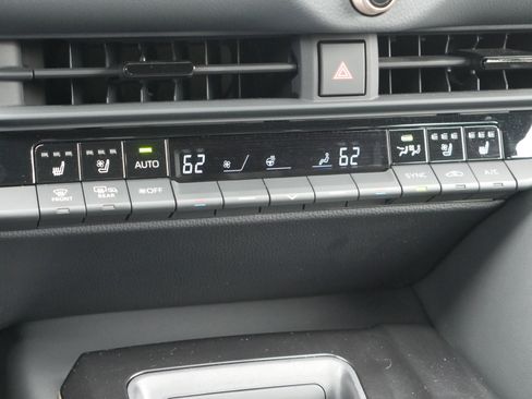 Used 2025 Toyota Crown Signia w/ Advanced Technology Package image 17