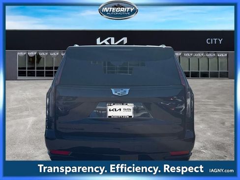 Used 2024 Cadillac Escalade Sport w/ LPO, ONYX Package AWD/4WD image 6
