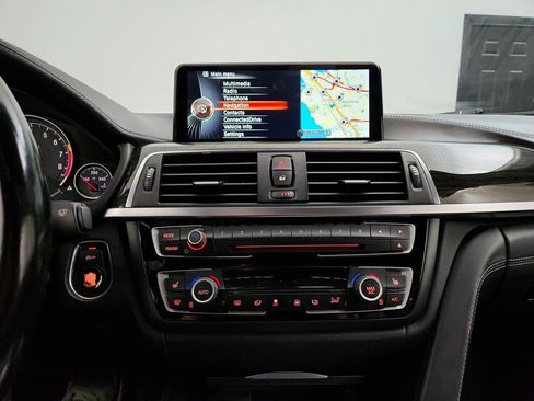 Used 2016 BMW M4 Coupe image 22