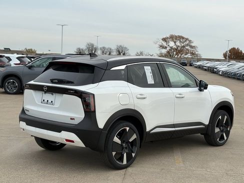 New 2026 Nissan Kicks SR image 6