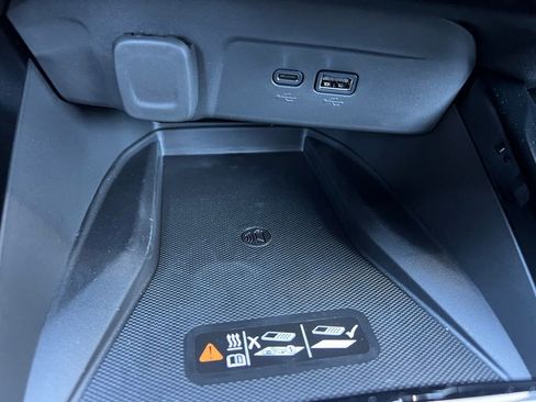 New 2026 Chevrolet Trax RS w/ Sunroof Package FWD image 29